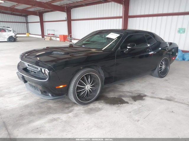 Dodge Challenger Sxt