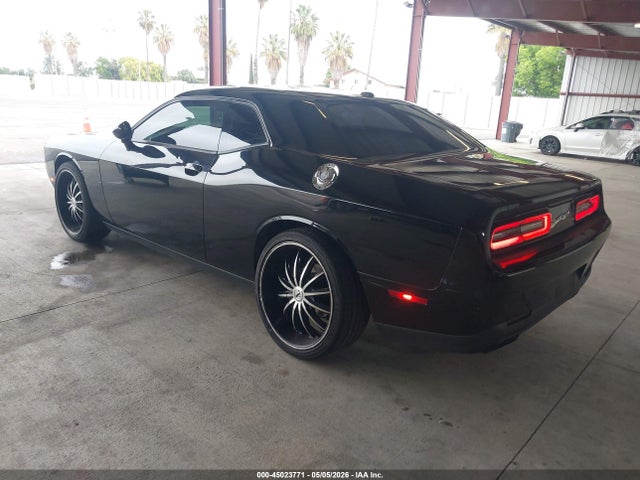 Dodge Challenger Sxt