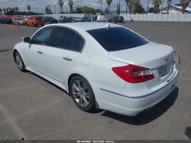 Hyundai Genesis 3.8