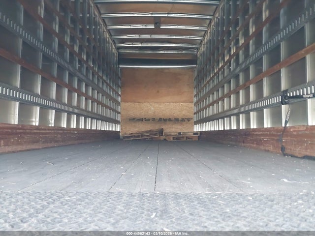 Freightliner M2 106