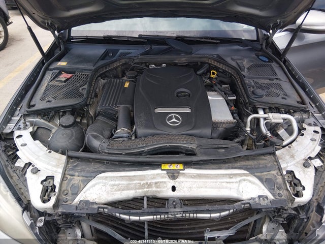 Mercedes-Benz C-Class Luxury