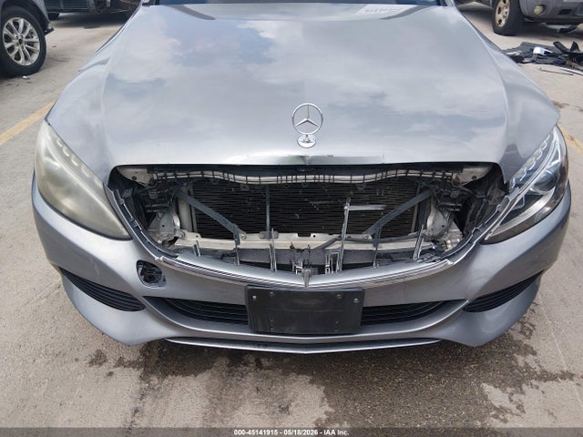 Mercedes-Benz C-Class Luxury