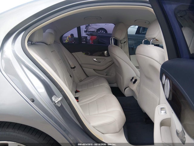 Mercedes-Benz C-Class Luxury