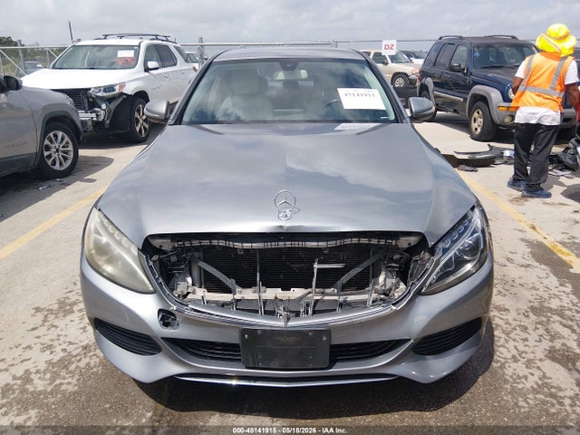 Mercedes-Benz C-Class Luxury