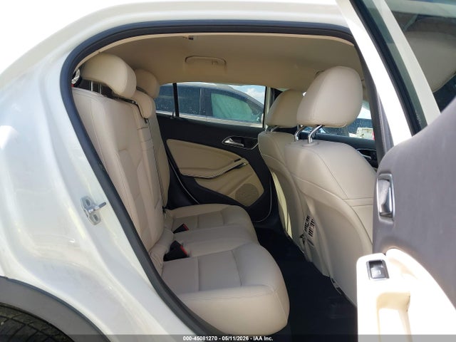 Mercedes-Benz GLA 4matic