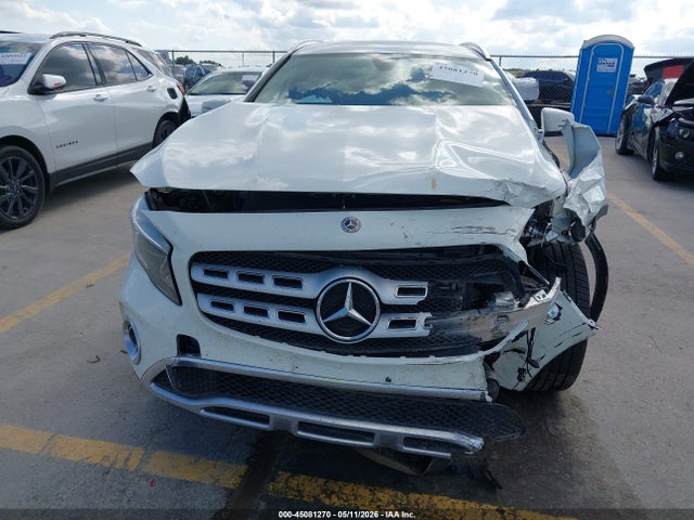 Mercedes-Benz GLA 4matic