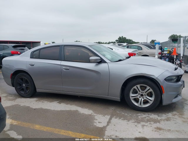 Dodge Charger Se