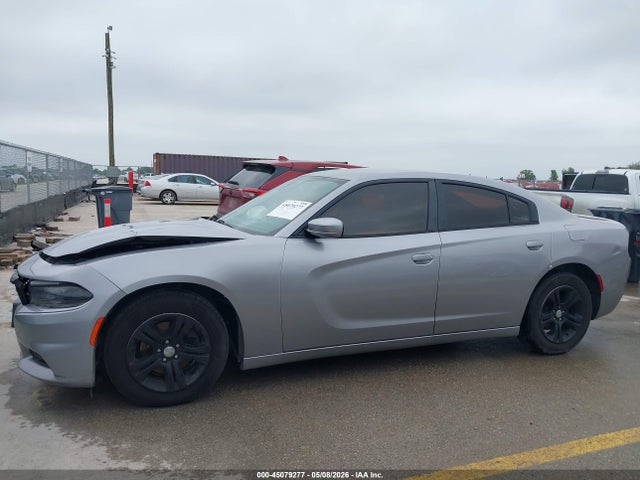Dodge Charger Se