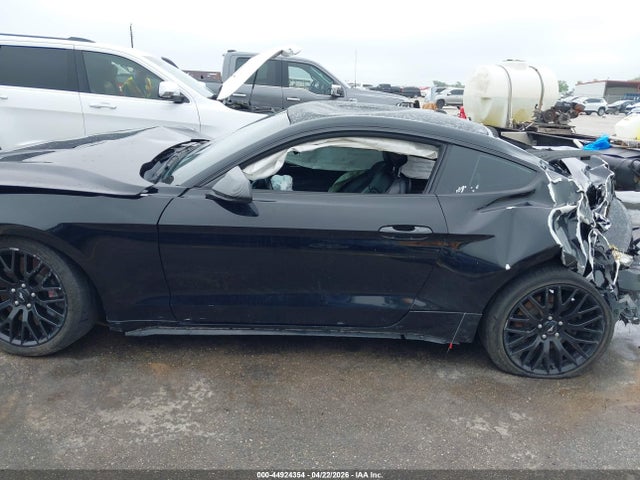 Ford Mustang Gt Premium
