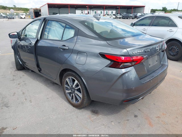 Nissan Versa 1.6 Sv