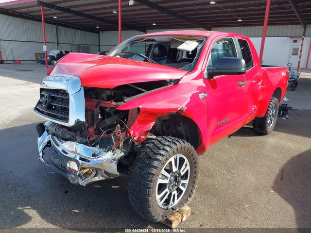 Toyota Tundra Sr5 5.7l V8