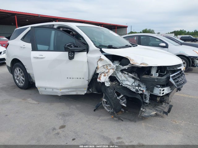 Salvage Chevrolet Equinox Image