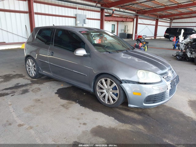 Salvage Volkswagen R32 Image