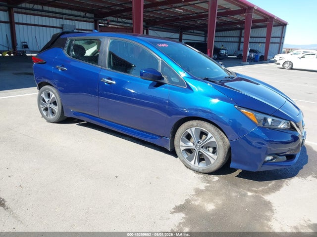 Salvage Nissan LEAF Image