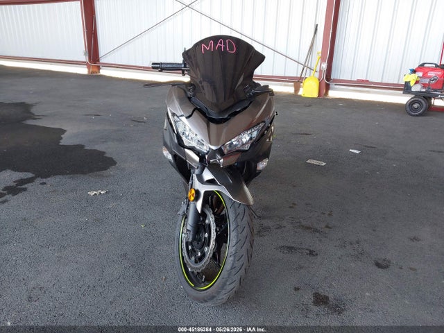 Kawasaki Ex400