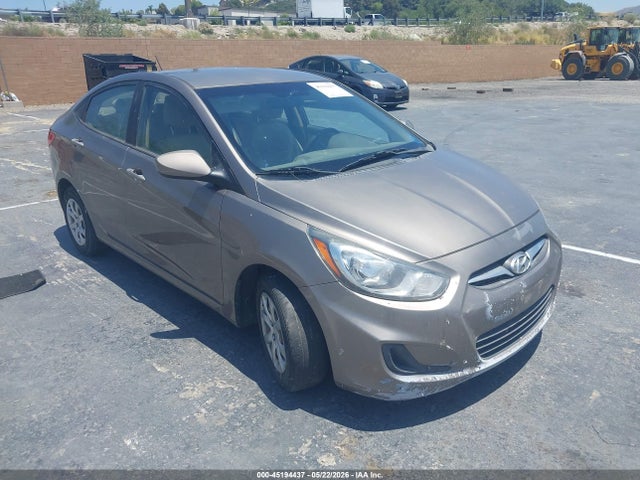 Salvage Hyundai ACCENT Image