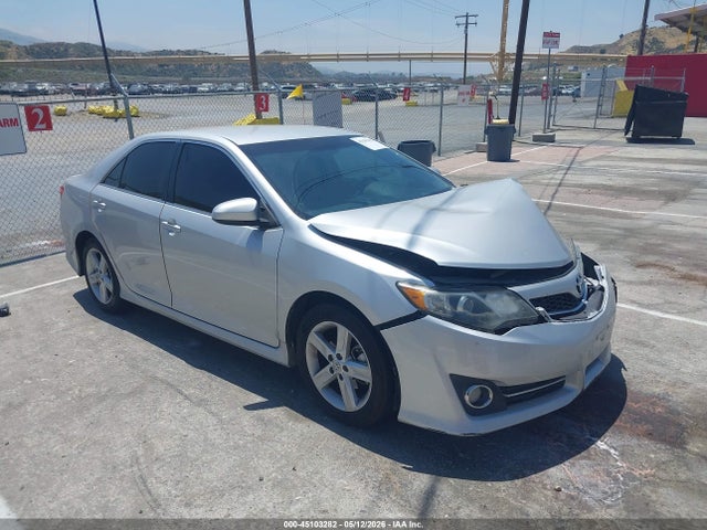 Salvage Toyota Camry Image