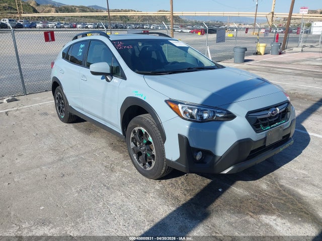 Salvage Subaru Crosstrek Image