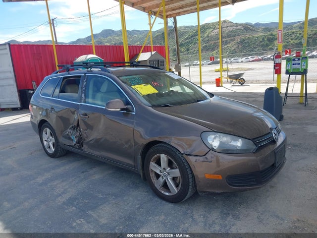 Salvage Volkswagen Jetta Image