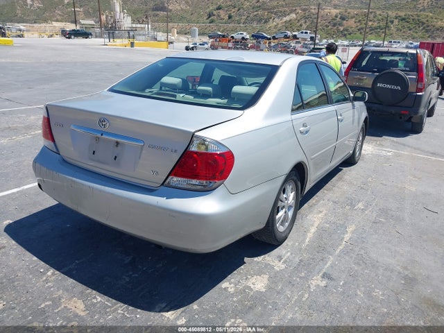 Toyota Camry Le V6