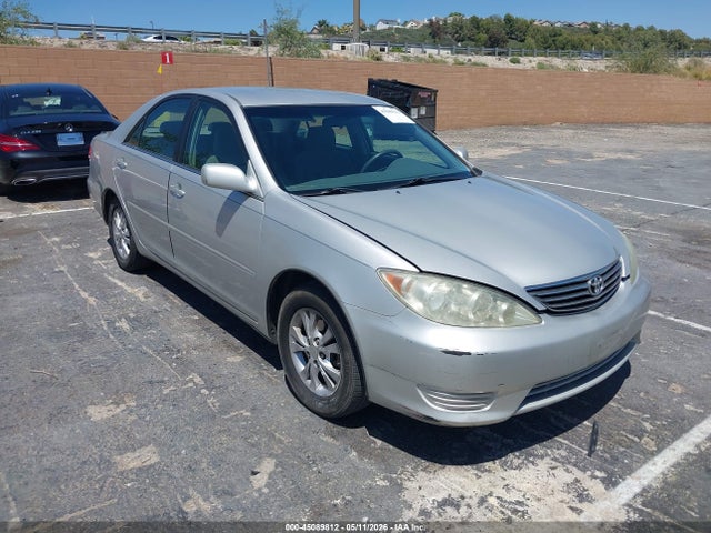 Salvage Toyota Camry Image