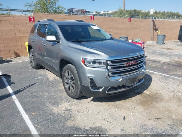 Salvage GMC Acadia Image
