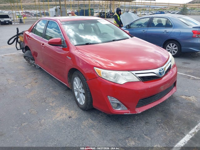 Salvage Toyota Camry Image