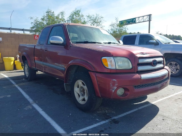 Salvage Toyota Tundra Image