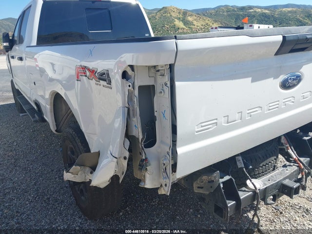 Ford F-350 Xl