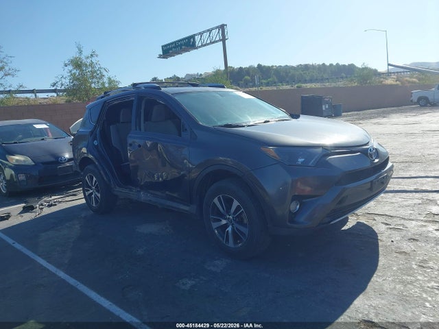 Salvage Toyota RAV4 Image