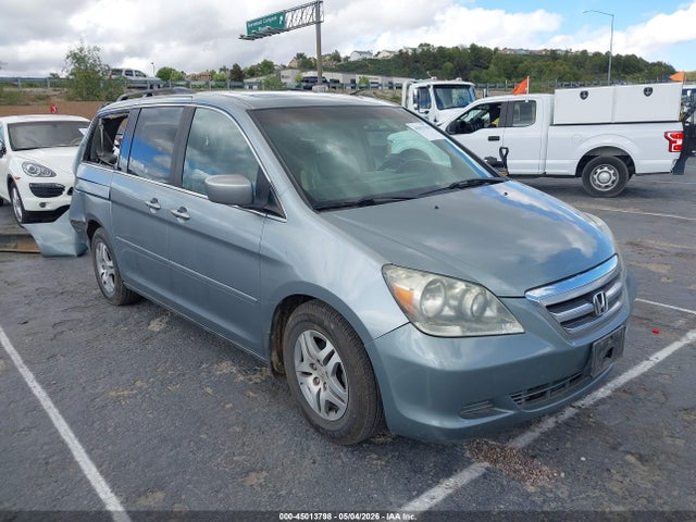Salvage Honda Odyssey Image