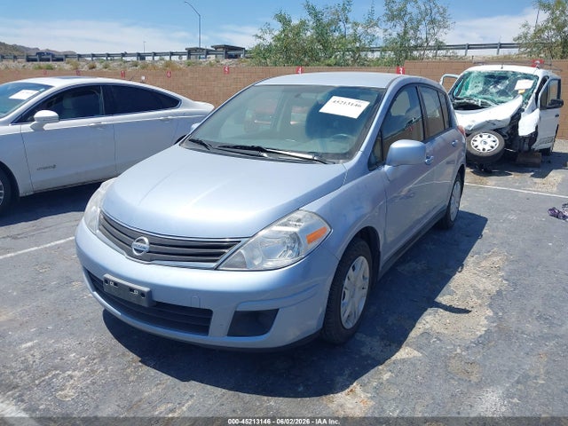 Nissan Versa 1.8s