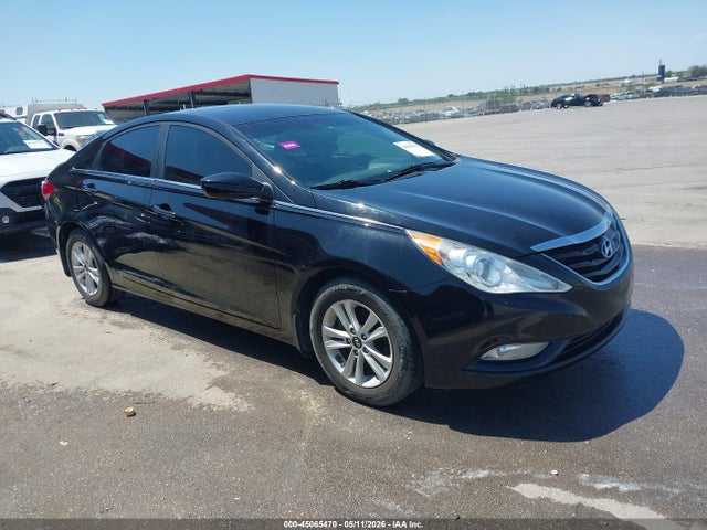 Salvage Hyundai SONATA Image