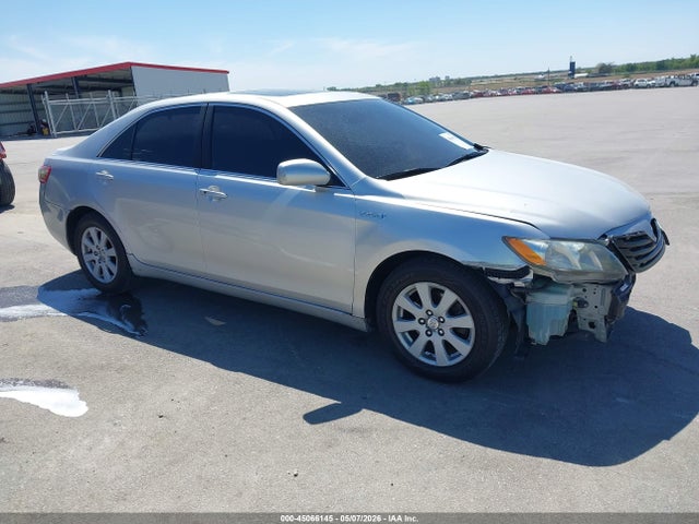 Salvage Toyota Camry Image