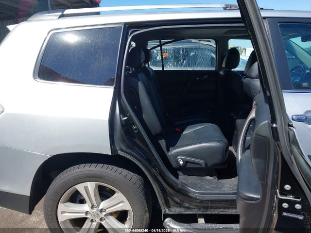 Toyota Highlander Limited V6