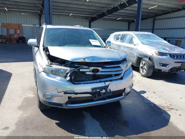 Toyota Highlander Limited V6