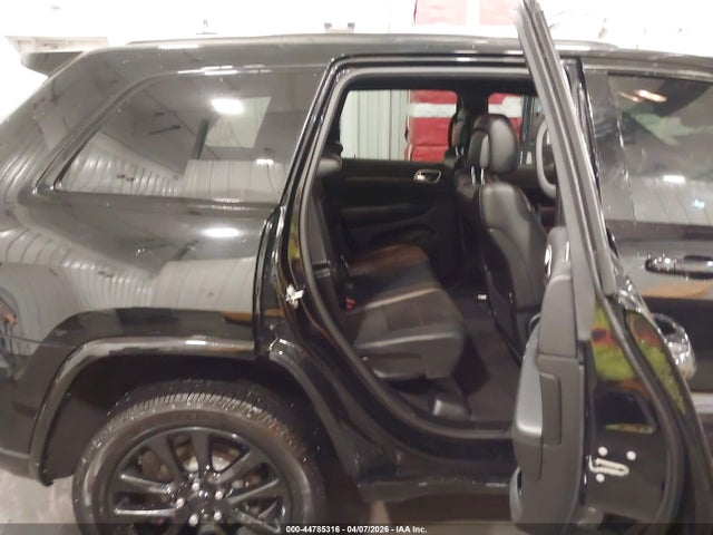 Jeep Grand Cherokee Altitude 4x4