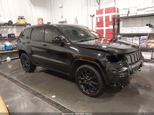 Salvage Jeep Grand Cherokee Image