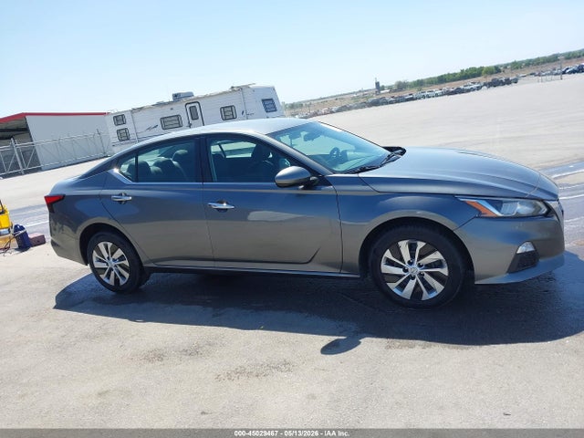 Nissan Altima S Fwd