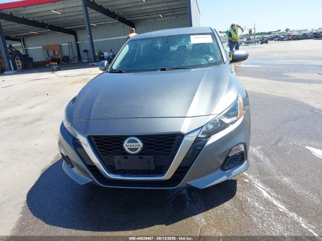 Nissan Altima S Fwd