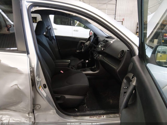 Toyota RAV4 Sport V6