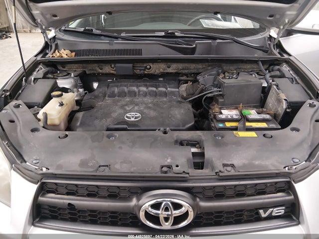 Toyota RAV4 Sport V6