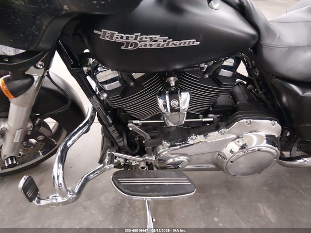 Harley-Davidson Flhx