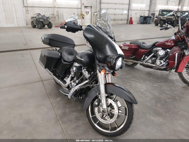 Salvage Harley-Davidson Flhx Image