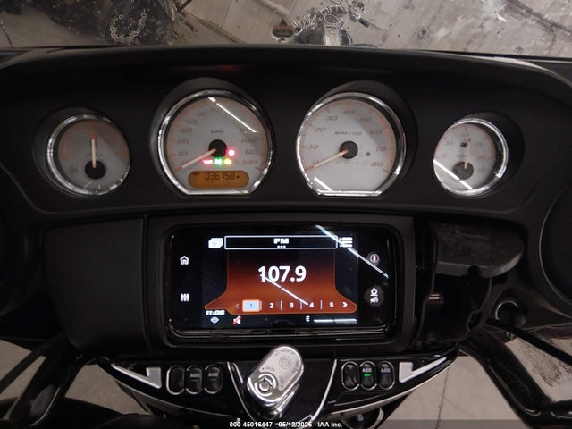 Harley-Davidson Flhx