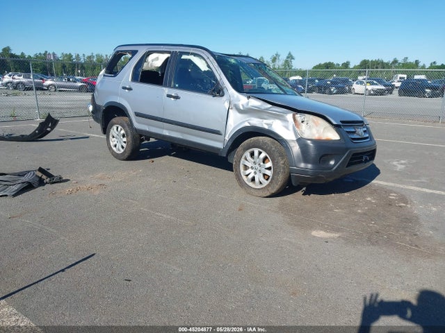 Salvage Honda CR-V Image