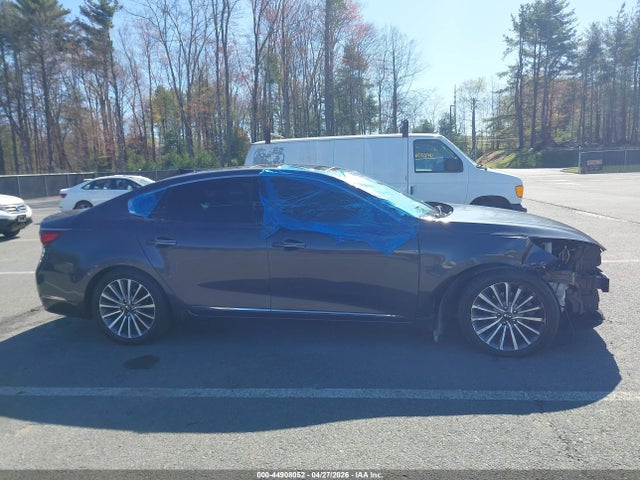 Kia Cadenza Technology
