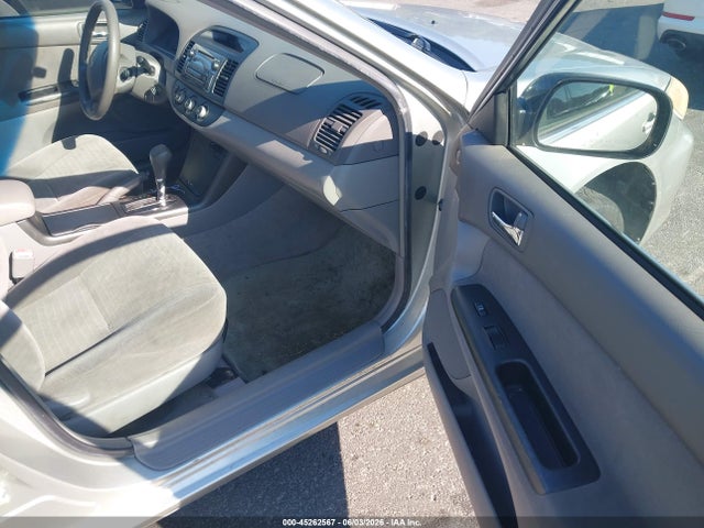 Toyota Camry Std