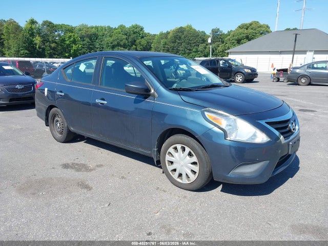 Salvage Nissan Versa Image