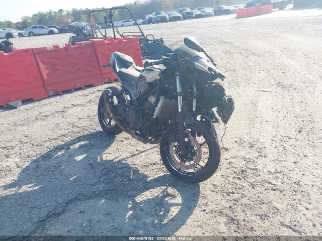 Salvage Kawasaki Ex500 Image